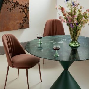 Tienda-de-muebles-para-comprar-mesas-en-Murcia