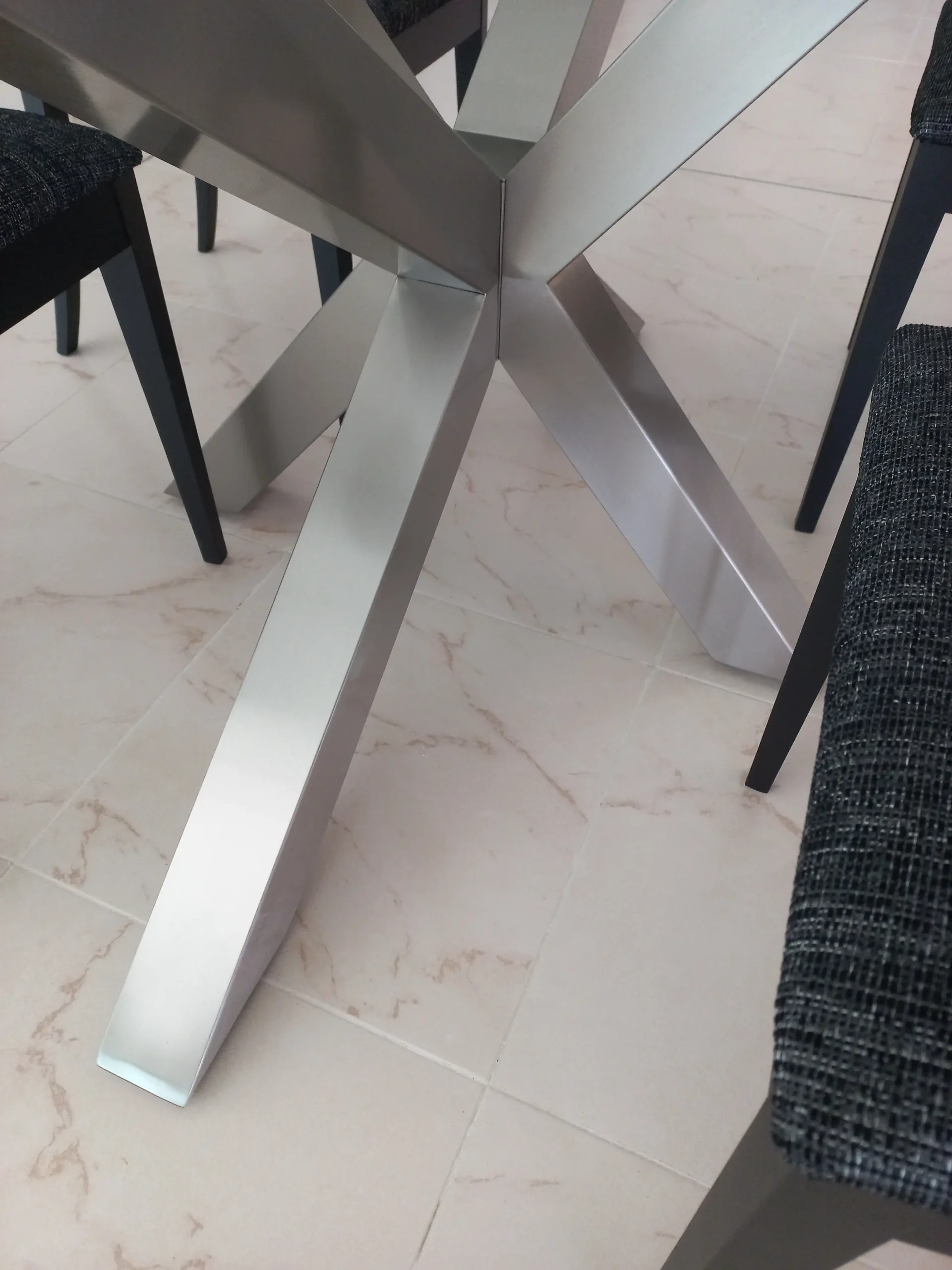 Mesas-comedor-cristal-outlet-en-Murcia