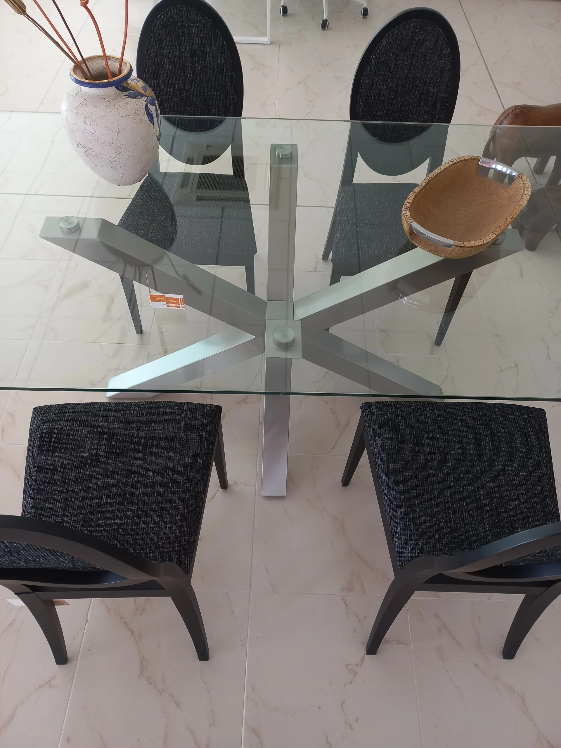 Outlet-Mesa de comedor Estrella